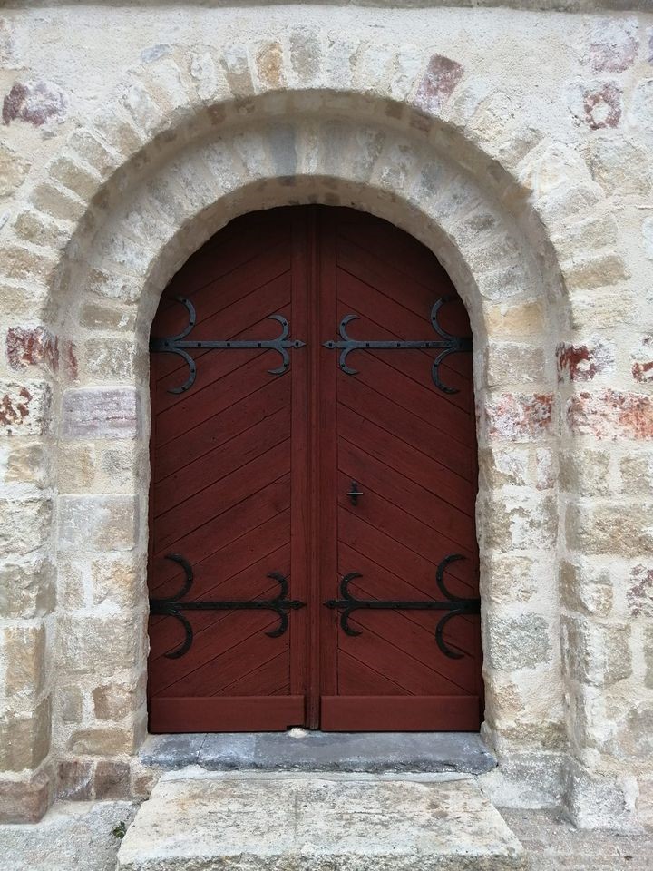 Porte Eglise.