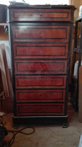 Restauration de mobilier secretaire semainier