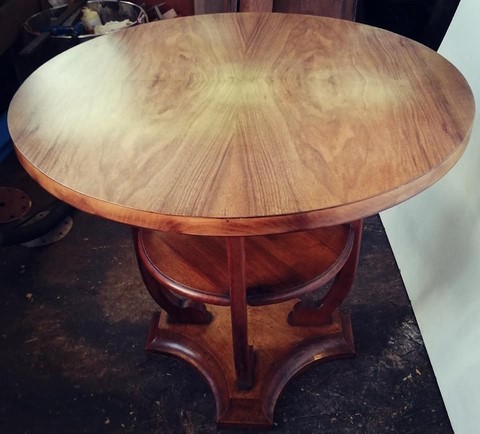 Guéridon art déco.